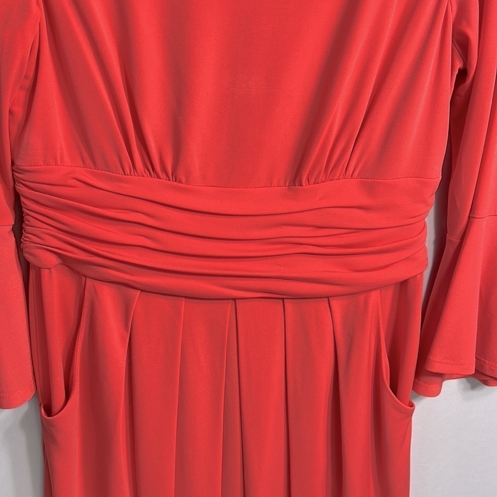 Eliza J Cocktail Dress with 3/4 Bell Sleeve size 6 - Picture 4 of 8